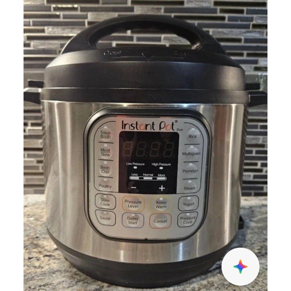 Instant Pot IP-DUO60 V3 7-in-1 Programmable 6Qt Pressure Cooker New With Tag